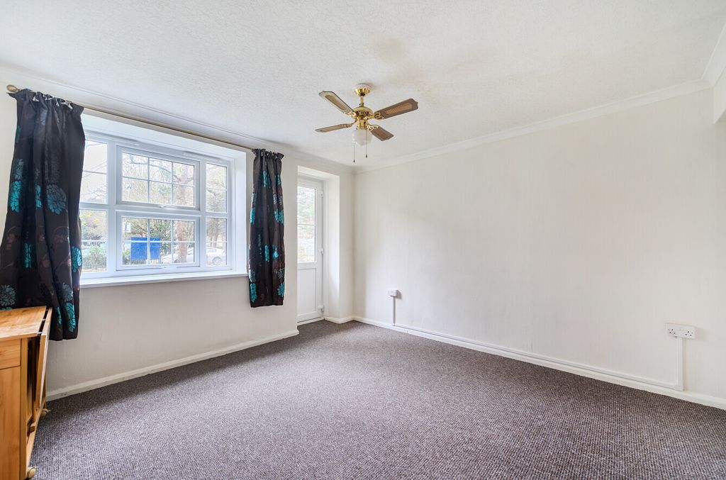 Property photo 2 of 11 Picture No. 08