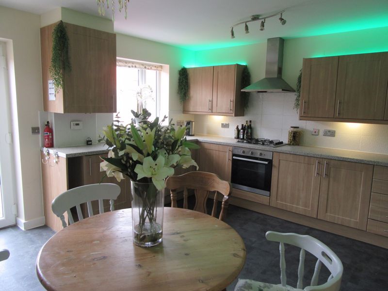 Property photo 3 of 31 Photo 52