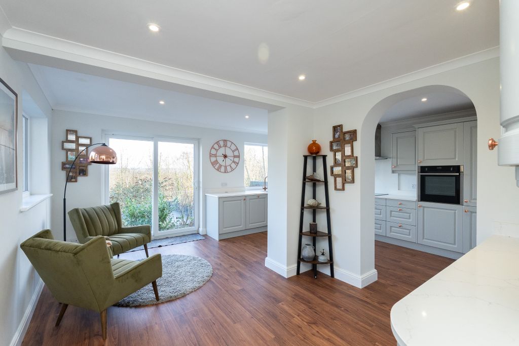 Property photo 1 of 18 Dsc05950