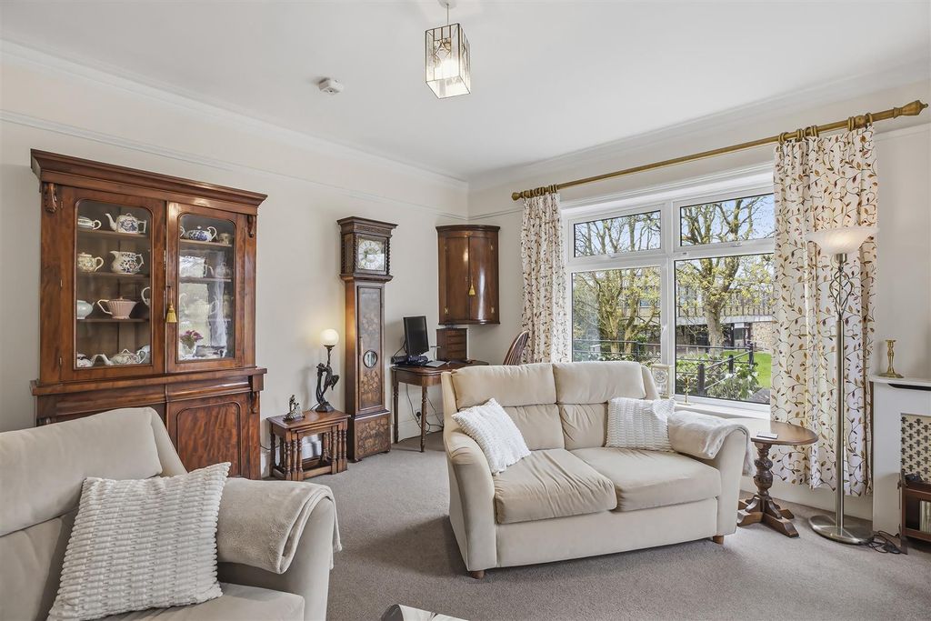 Additional image 8 of 4 bed flat for saleBrooklands Court, Otley LS21