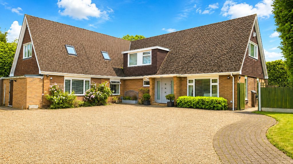 Property photo 1 of 50