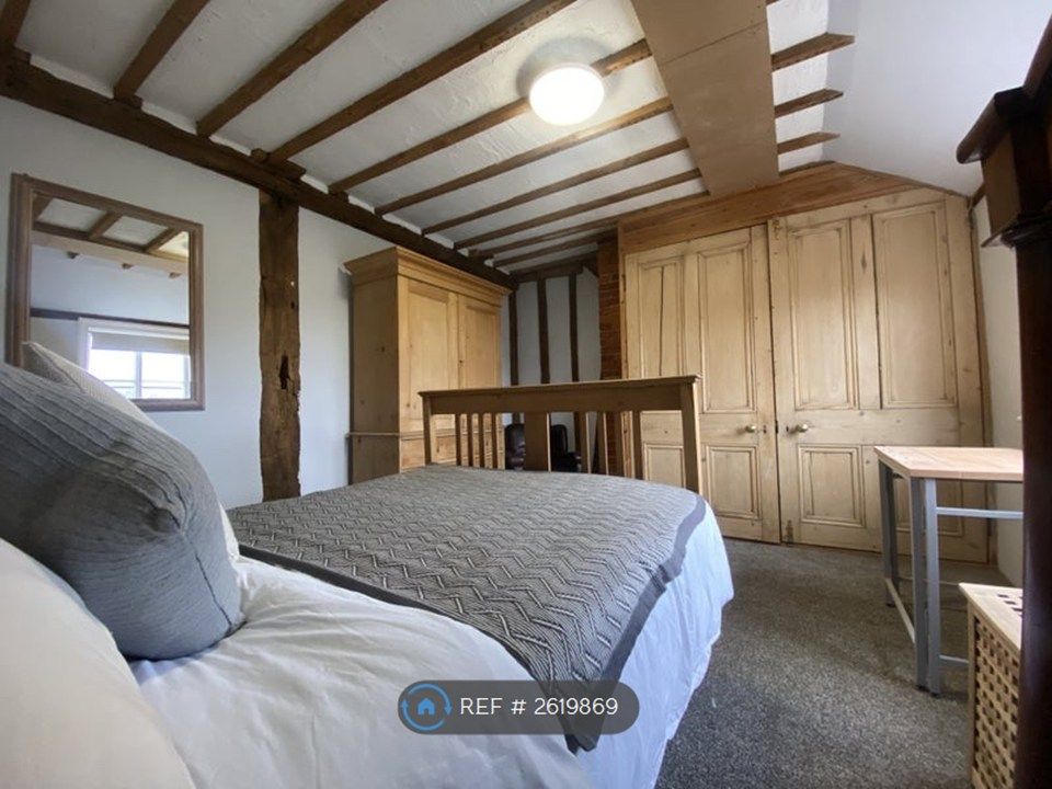 Property photo 2 of 8