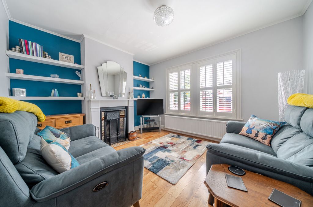 Property photo 2 of 23 1483493-3-6A3E597...