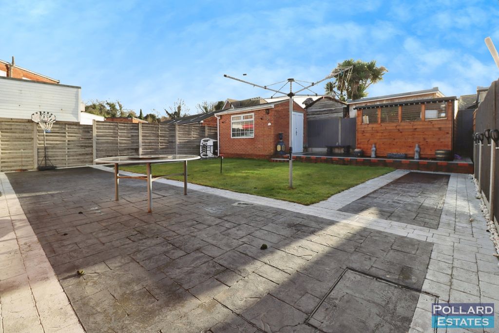 Property photo 2 of 16 Pbox-Img.Jpg