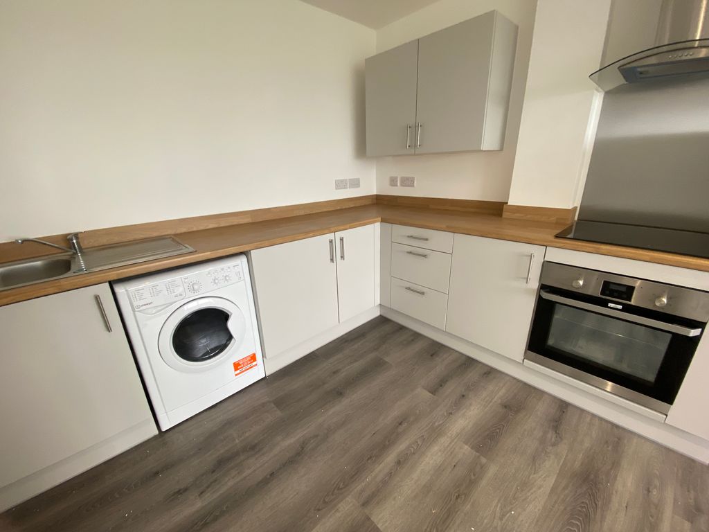 Property photo 2 of 8 Bedroom 1