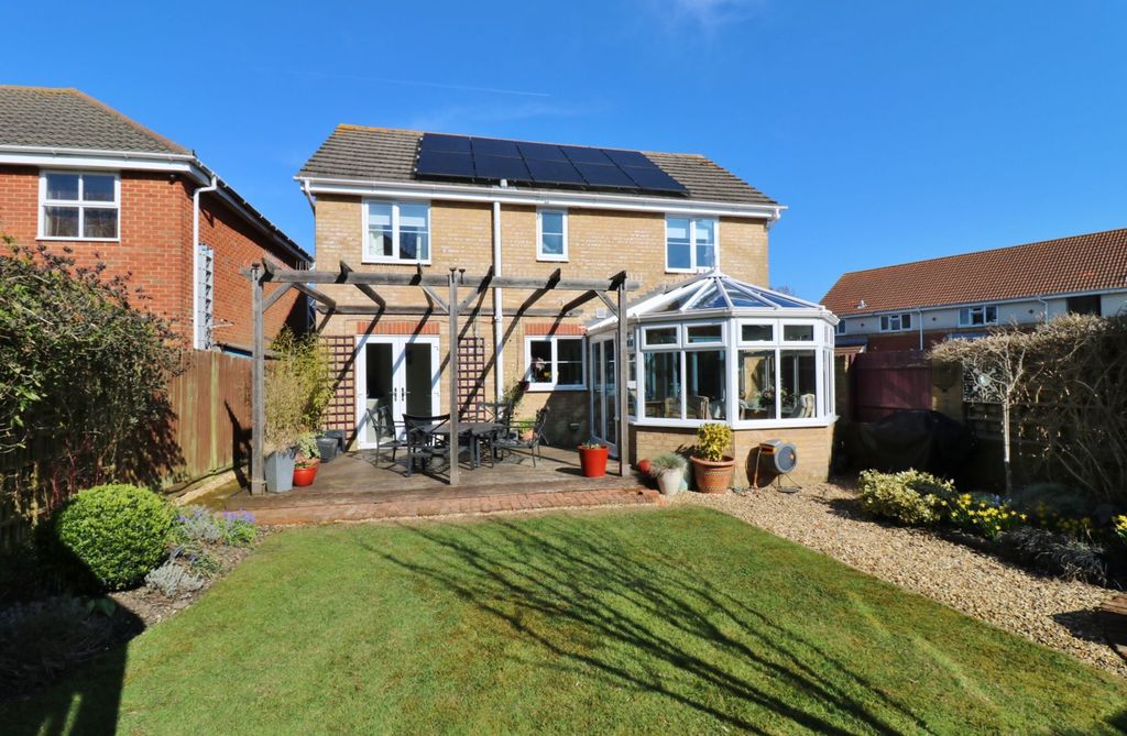 Property photo 1 of 21