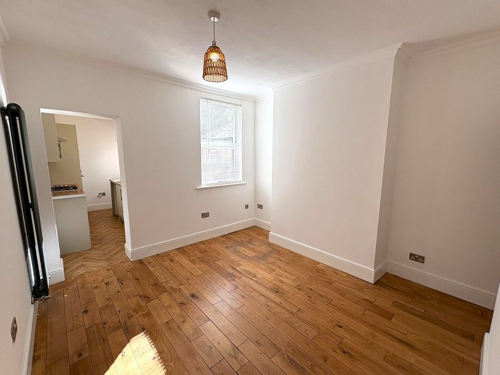 Property photo 3 of 11 Picture No. 05