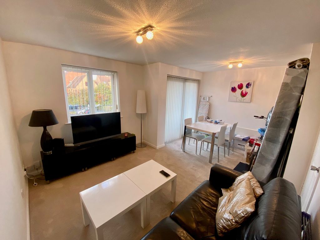 Property photo 2 of 9