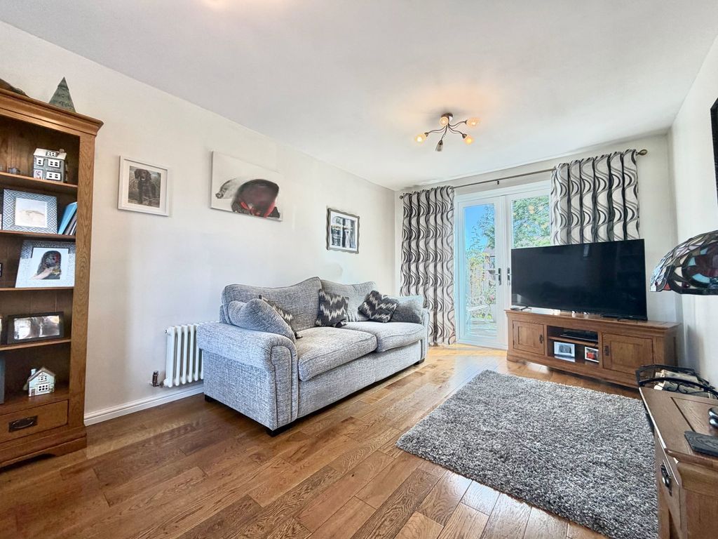 Property photo 3 of 14