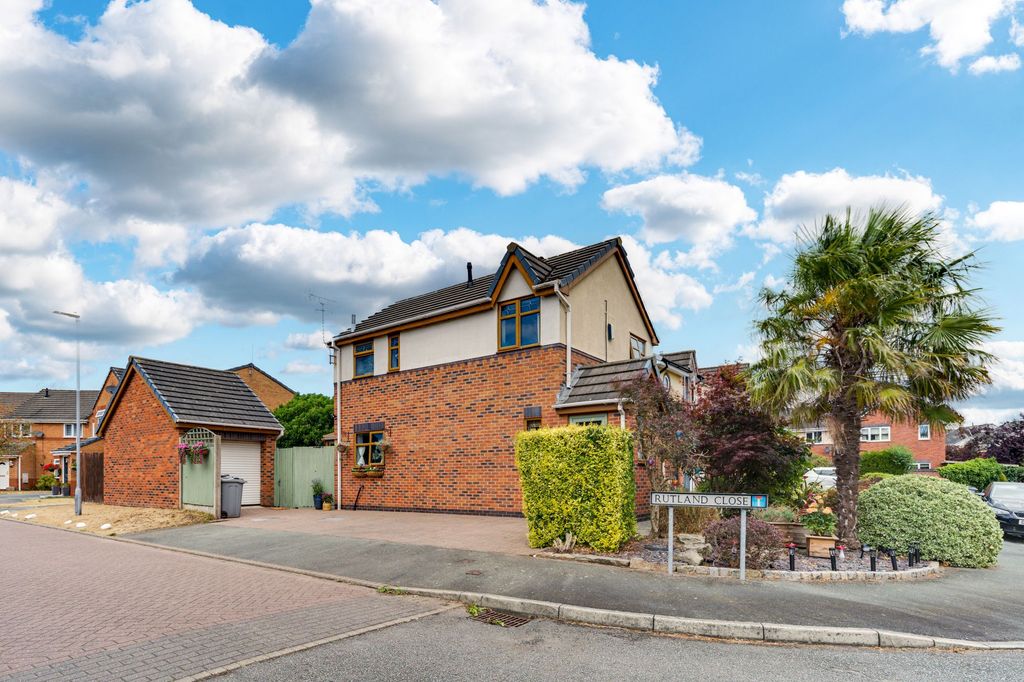 Property photo 2 of 30