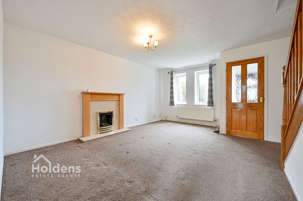 Property photo 2 of 20