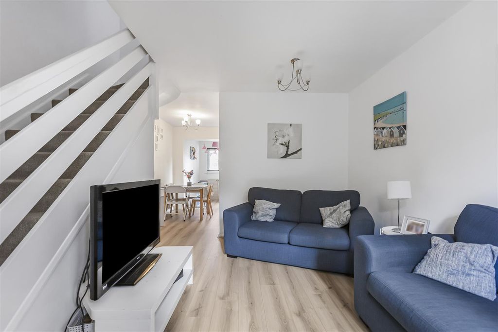 Property photo 2 of 18 14_64634.Jpg