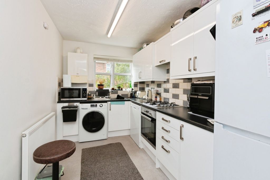 Property photo 3 of 12 Pbox-Img.Jpg