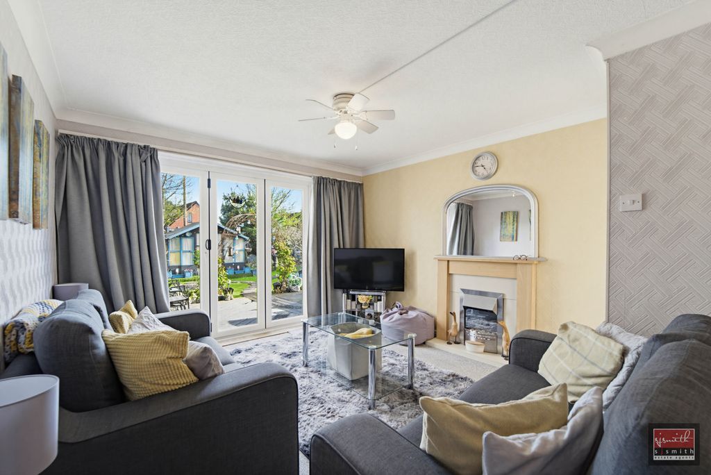 Property photo 2 of 13 Dsc04397