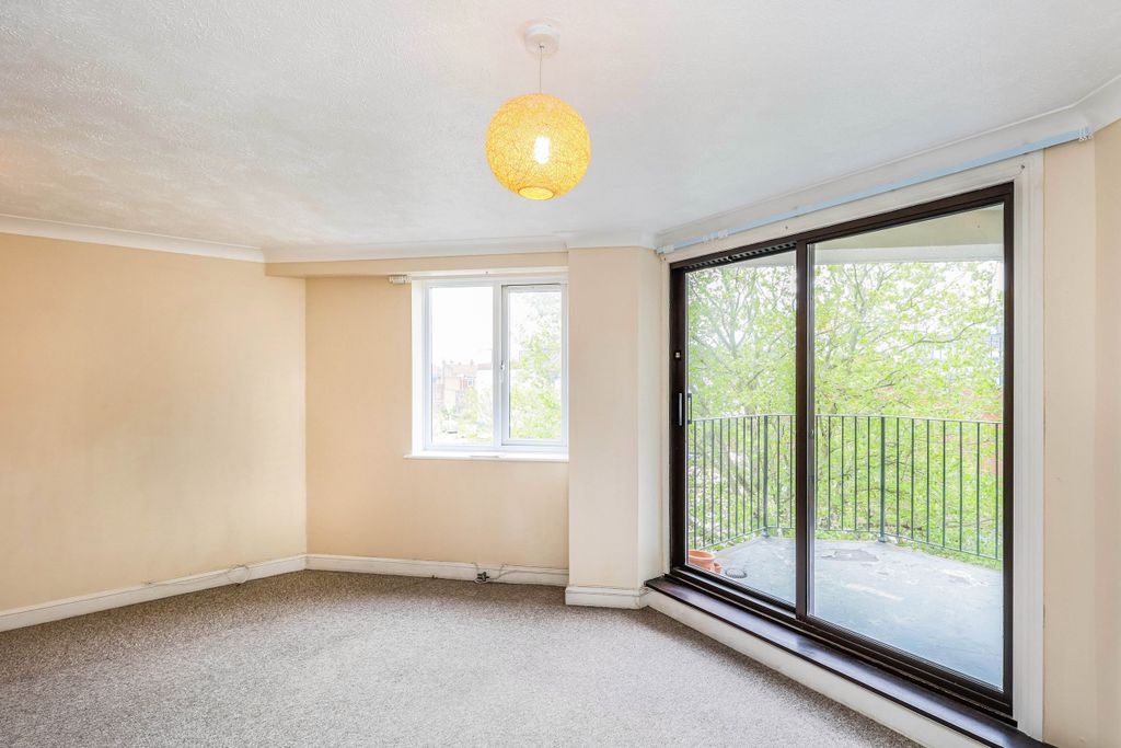 Property photo 3 of 9 2F1A9d95-8Fb9-Eb11-8