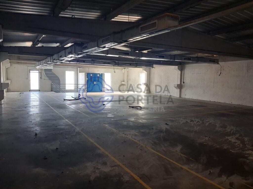 Property photo 1 of 27 Warehouse For Sale | 957 m² | Commerce And Industry | Touguinhó, Vila Do Conde