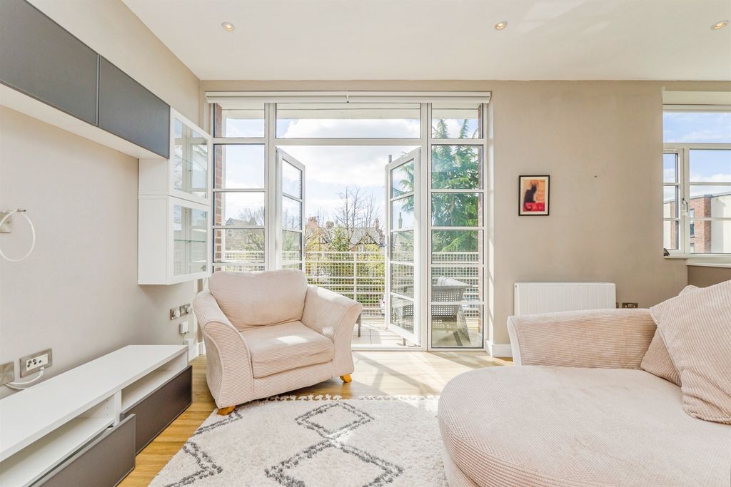 Property photo 2 of 15