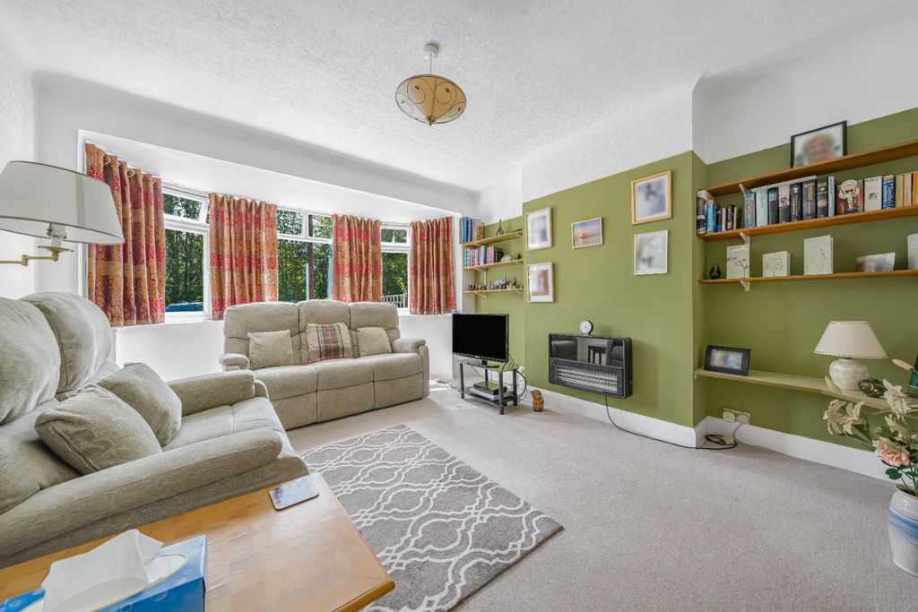 Property photo 3 of 12 5121724