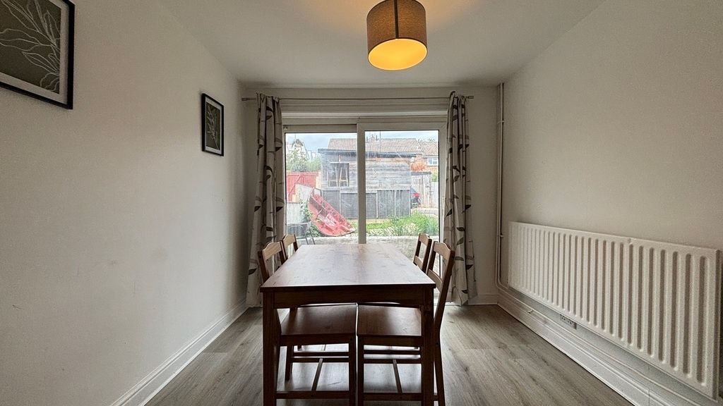 Property photo 1 of 10 Bright Dining Area With Garden Views...