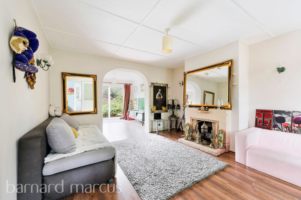 Property photo 2 of 8 Living Room