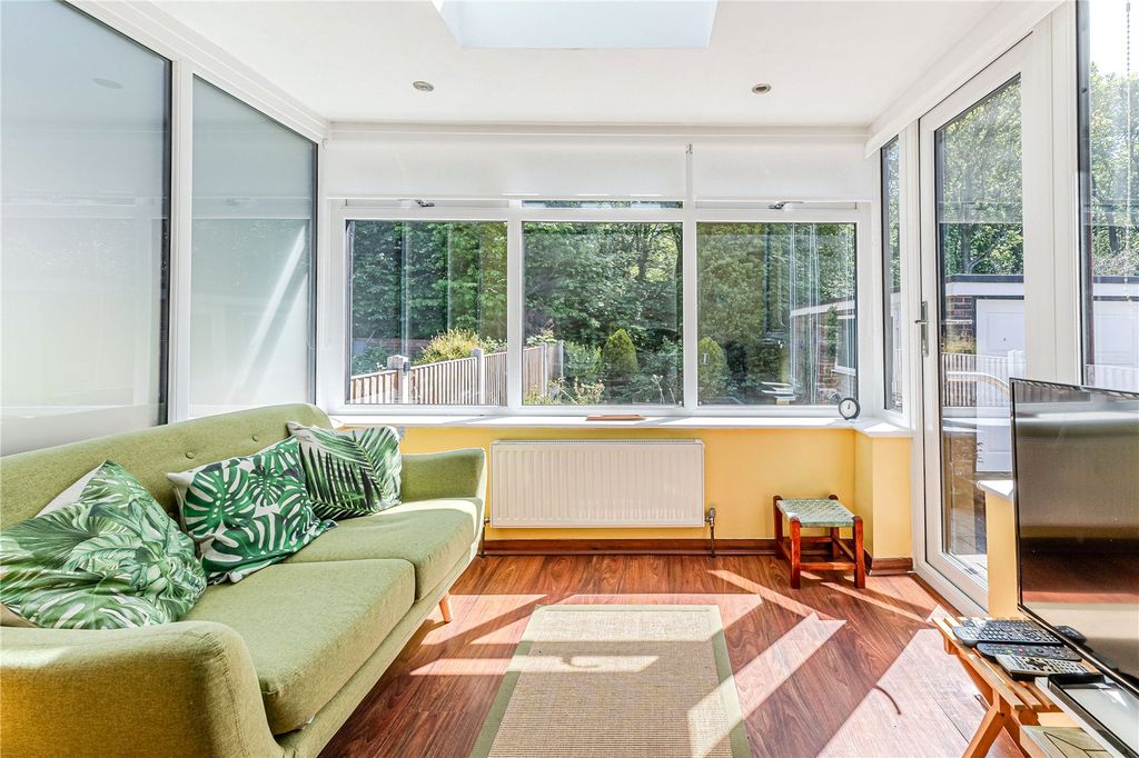 Property photo 1 of 9 Conservatory