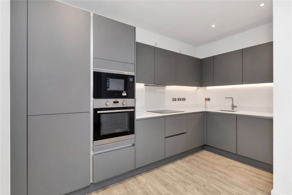 Property photo 2 of 8 Picture No. 04