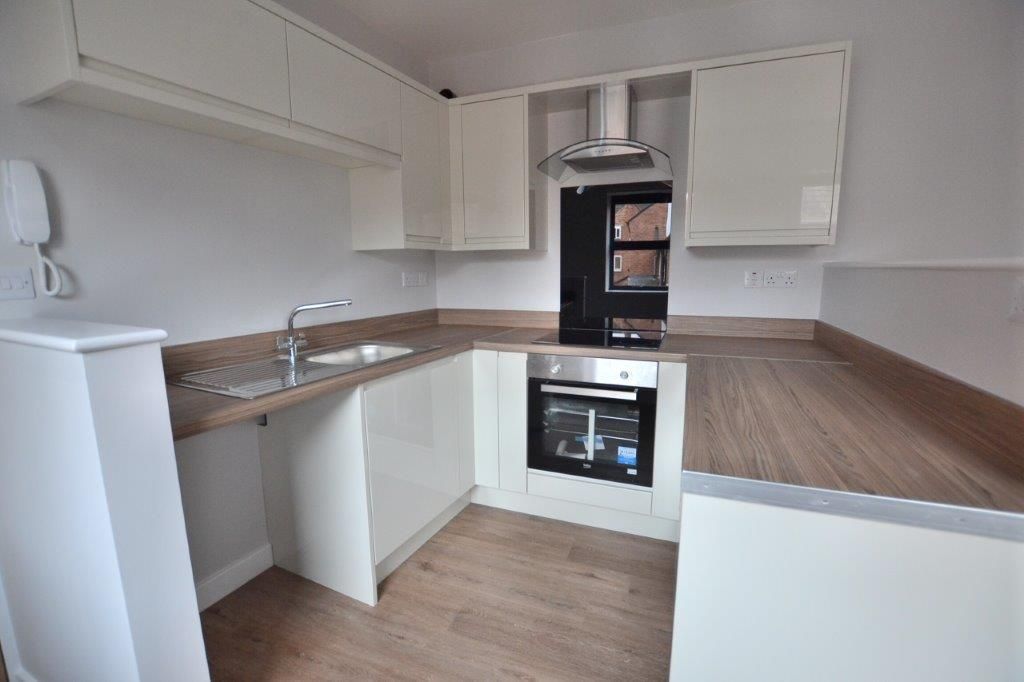 Property photo 1 of 8 Flat 3 Kitchen.Jpg