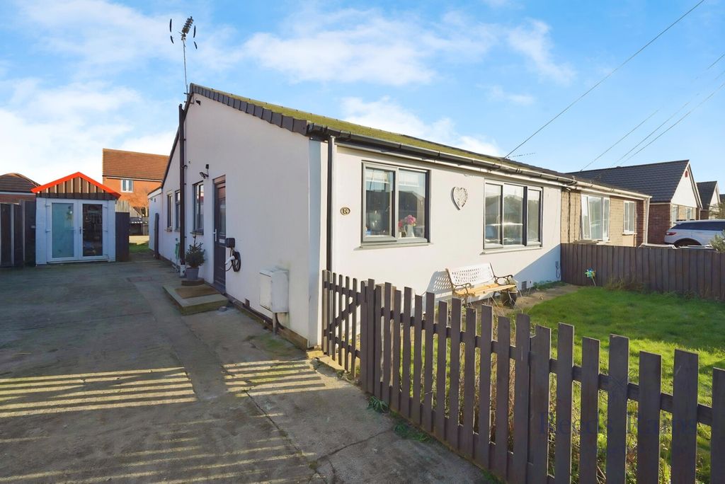 Property photo 1 of 16 Front