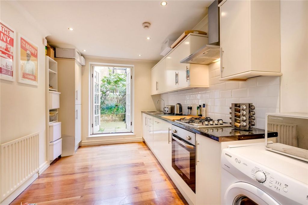 Property photo 2 of 7