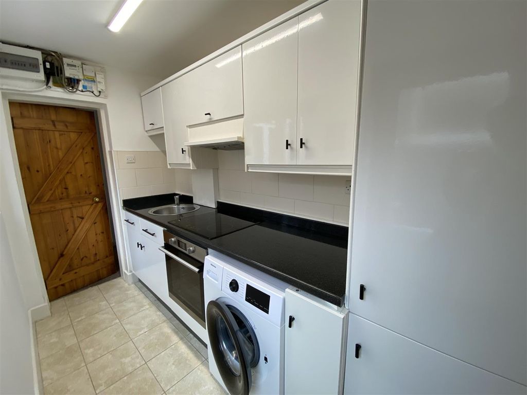 Additional image 9 of 2 bed terraced house to rentGladstone Street, Mold CH7