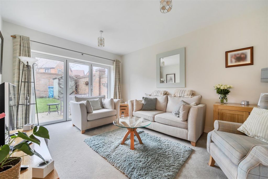 Property photo 2 of 25 1401411-9-697103cc275c9.Jpg