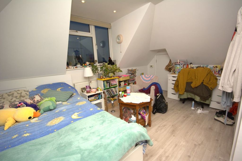 Property photo 2 of 2