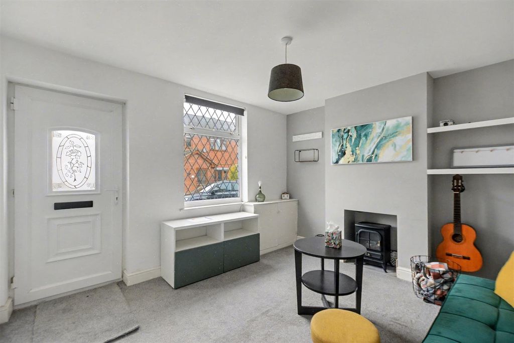 Property photo 2 of 15 Lounge_2.Jpeg