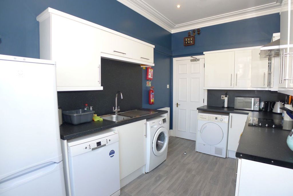 Additional image 5 of 2 bed flat to rent124 North Street, St Andrews KY16