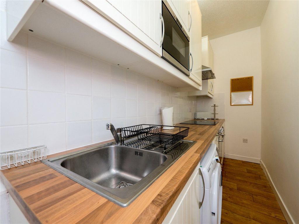 Property photo 3 of 9 Picture No. 01