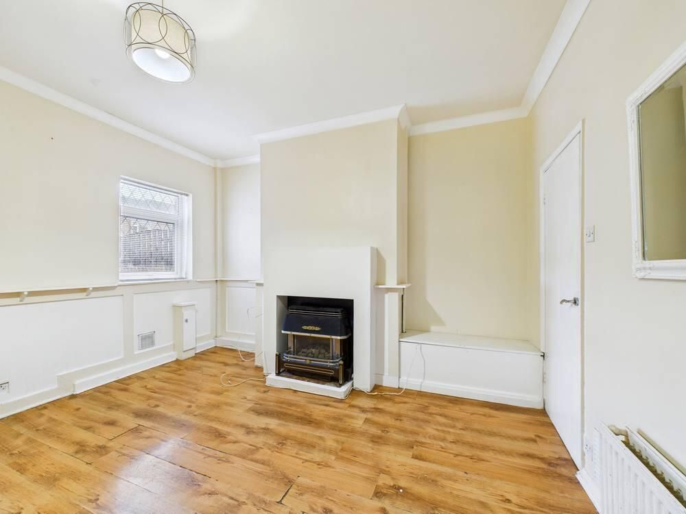 Property photo 1 of 16 Living Room