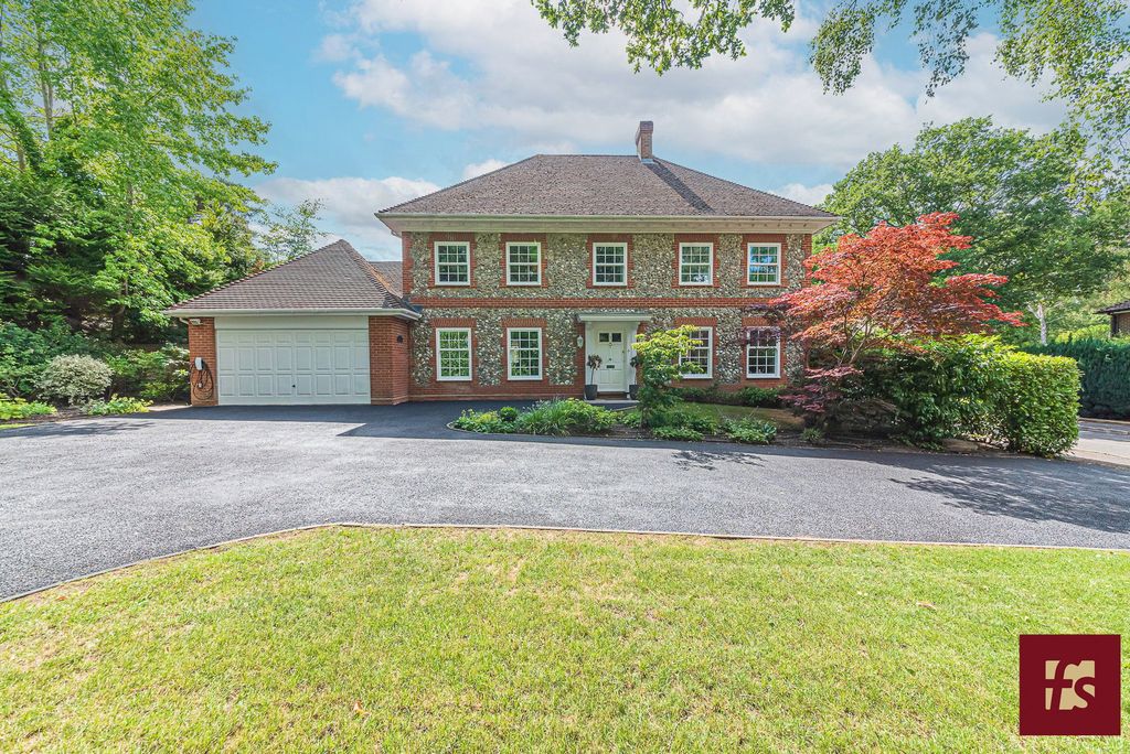 Additional image 34 of 5 bed detached house for saleTalisman Close, Crowthorne, Berkshire RG45