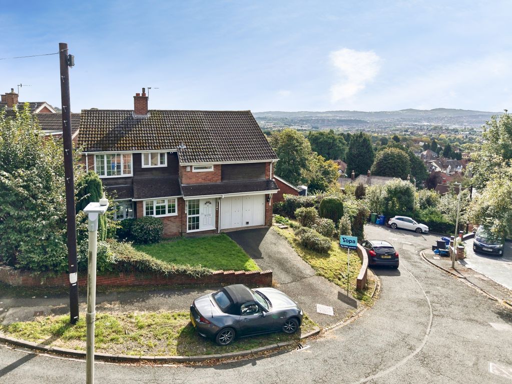 Property photo 1 of 51 Front Aerial