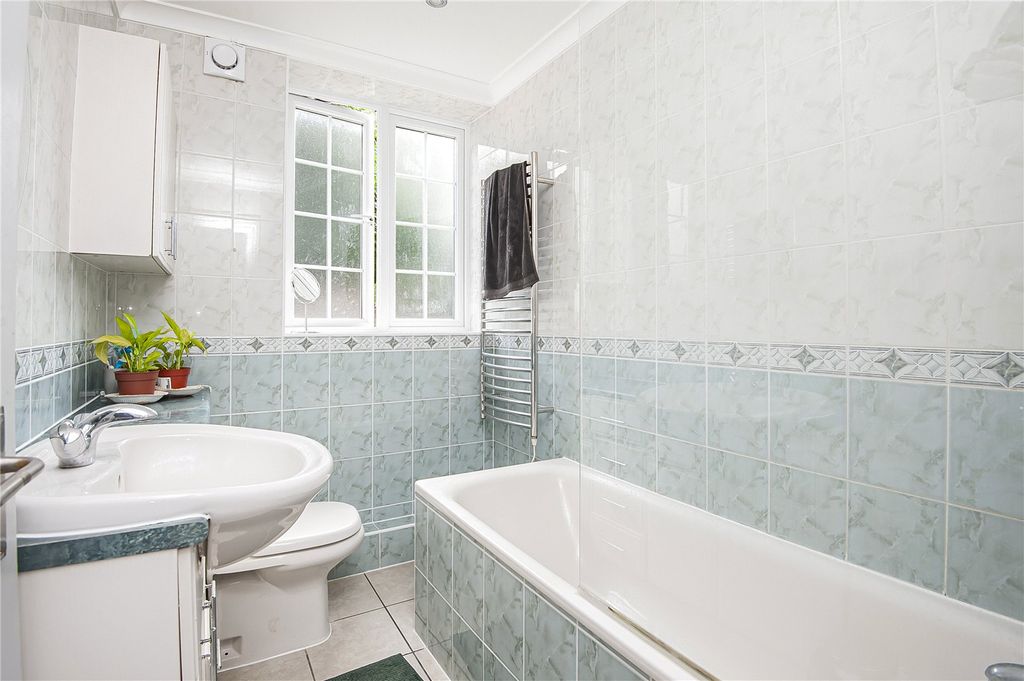Property photo 2 of 10 Picture No. 26