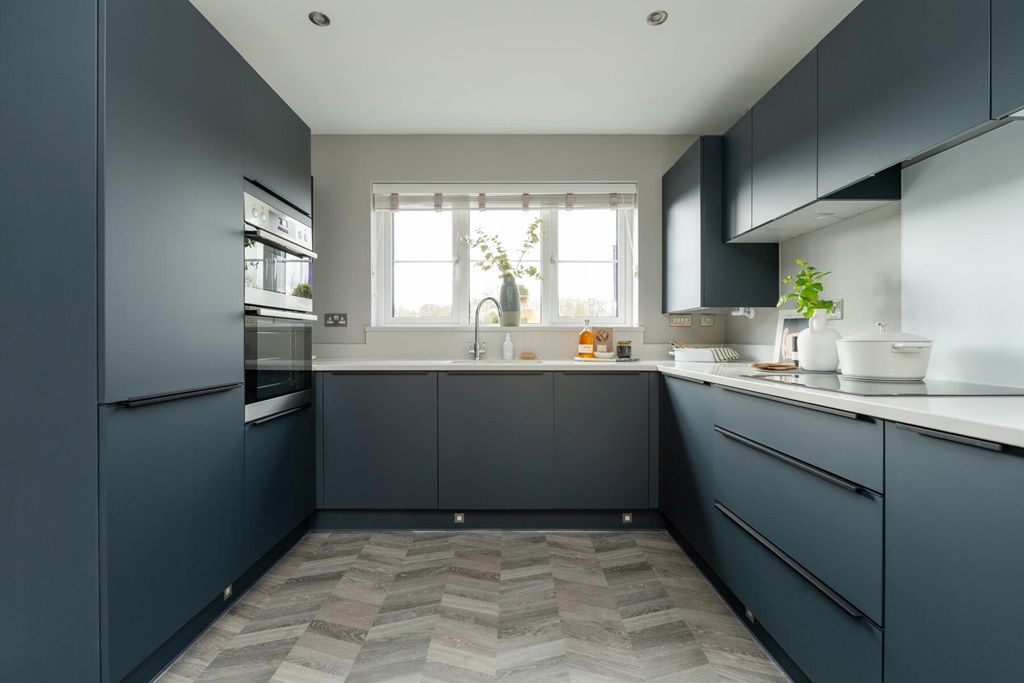 Property photo 2 of 17 Cook Up A Storm In The Kitchen