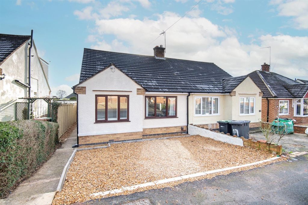 Property photo 1 of 17 Dsc_5059.Gif