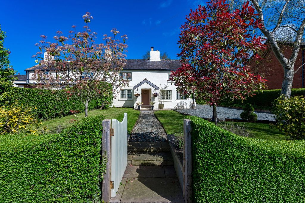 Property photo 1 of 21