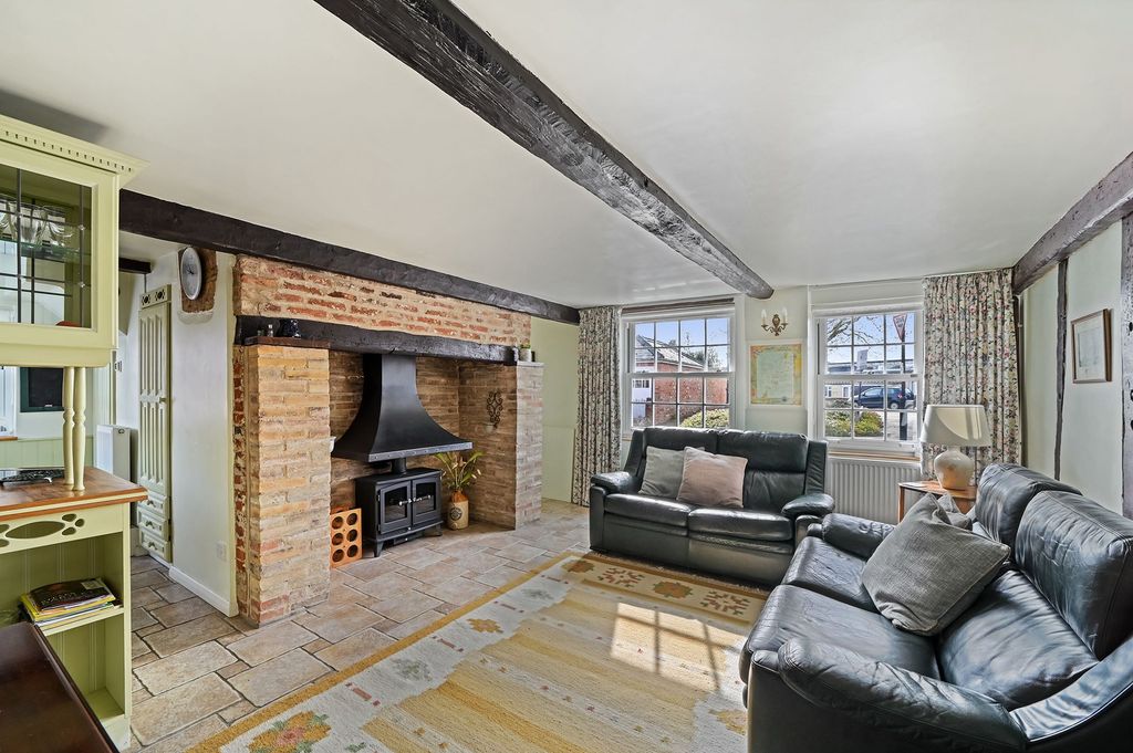 Property photo 2 of 17
