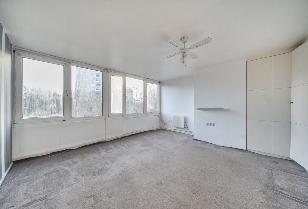 Property photo 2 of 9 1400726-4-696A57F...