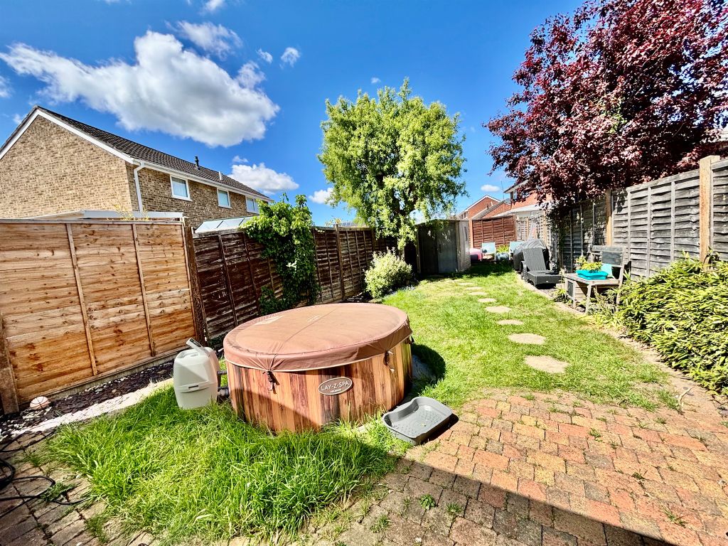 Property photo 3 of 13