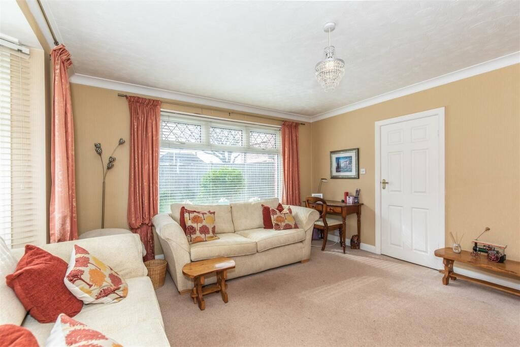 Property photo 3 of 16 Photo 14