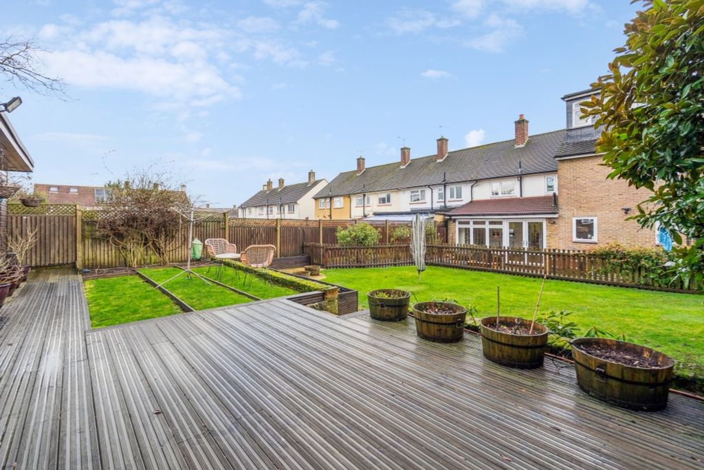 Property photo 3 of 21