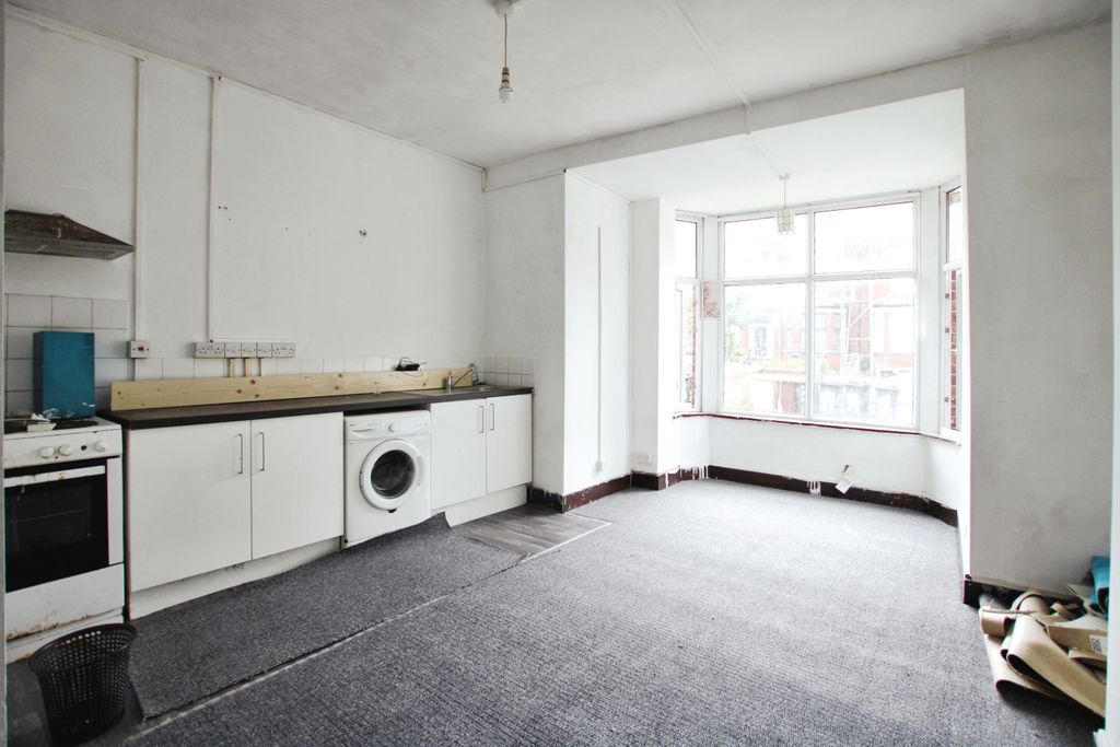 Property photo 1 of 4