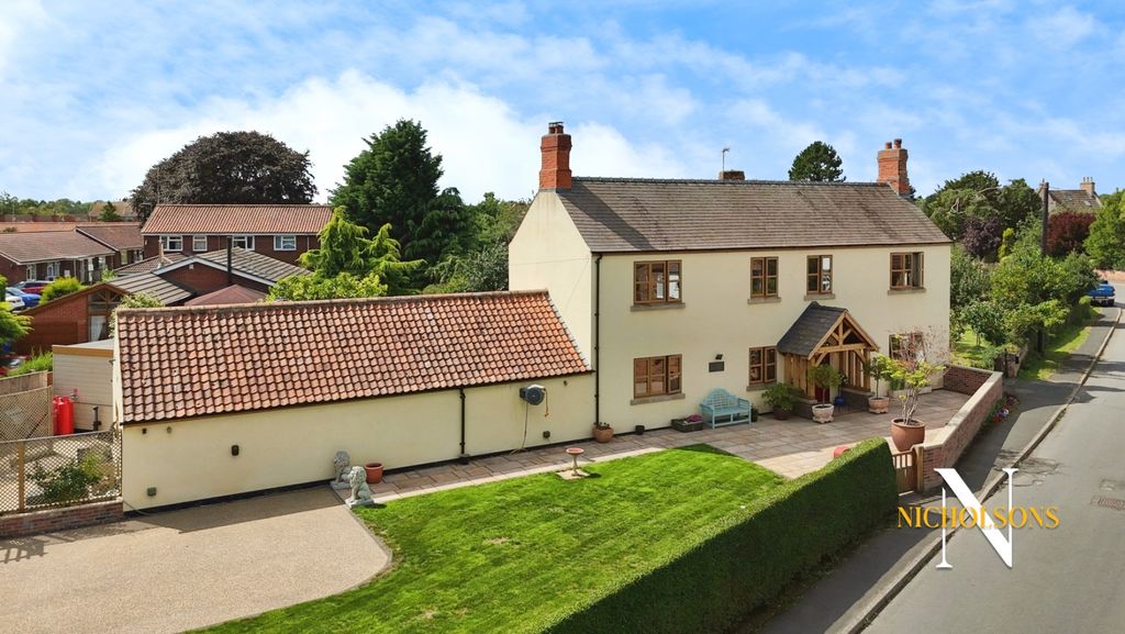 Property photo 1 of 27 4429882