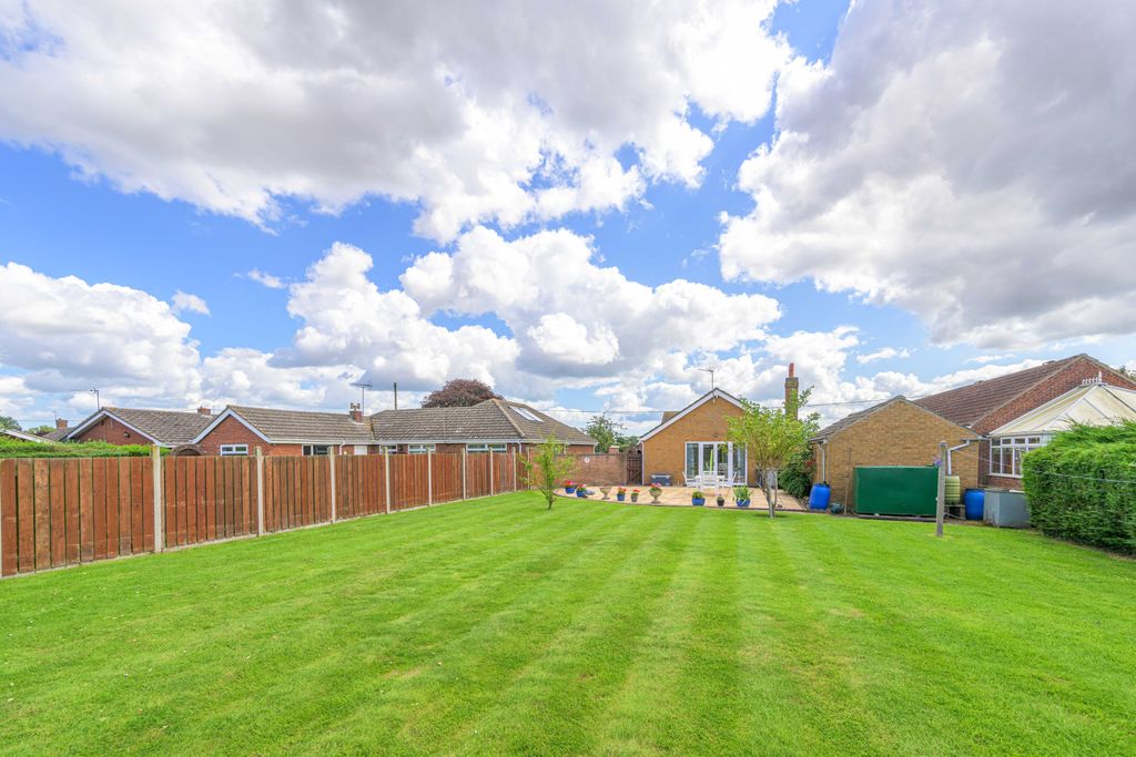Property photo 3 of 21